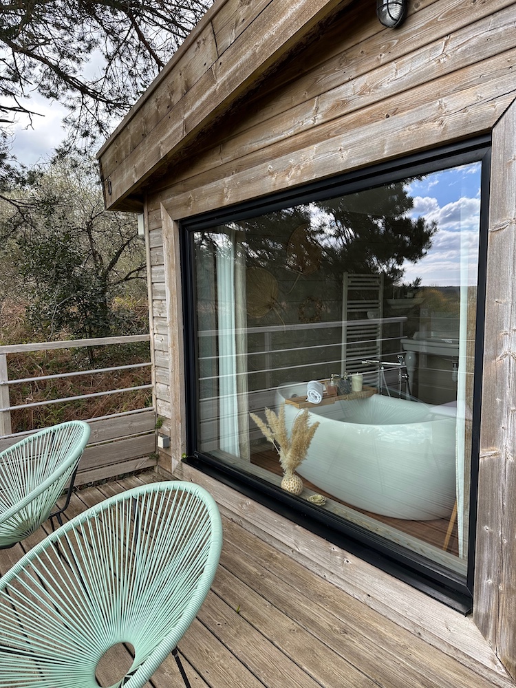 Salle de bain avec vue - cabane Sépale