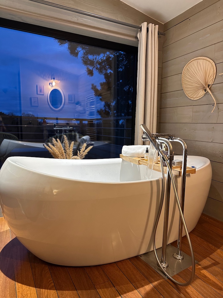 Se préparer un bain moussant avec vue